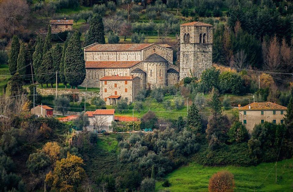 Casa Vacanze La Tosca Castelvecchio  Eksteriør billede